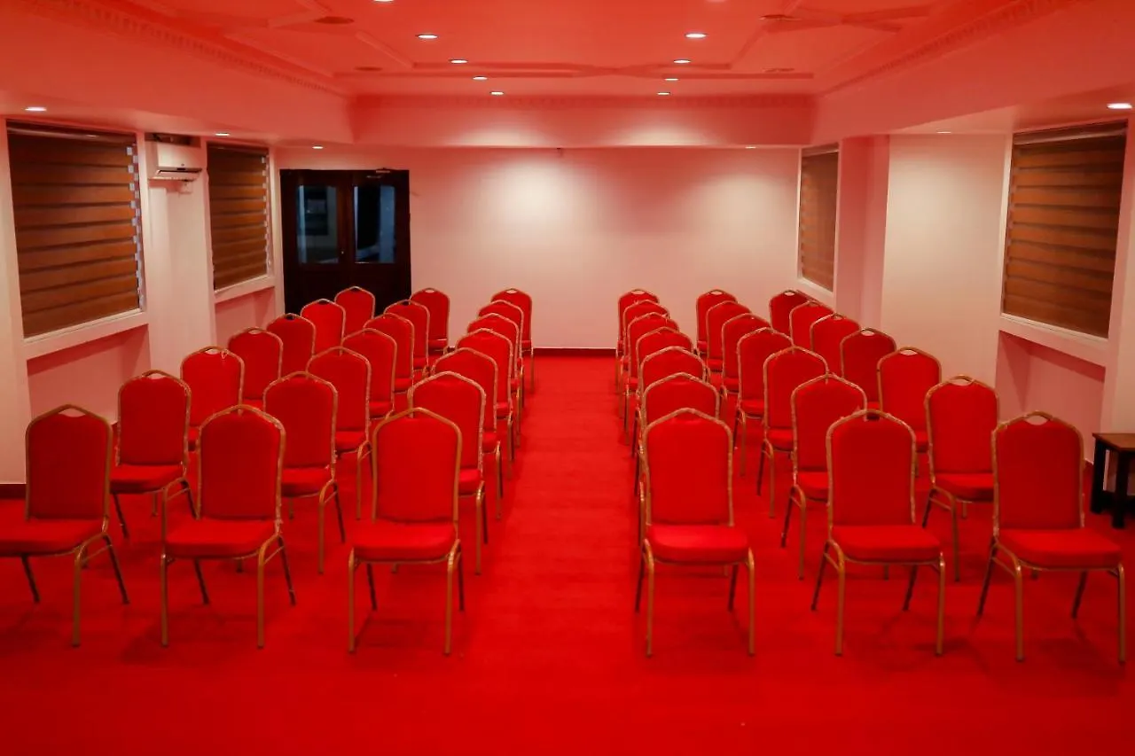 Mpsroyalsuites Perintalmanna Hotel